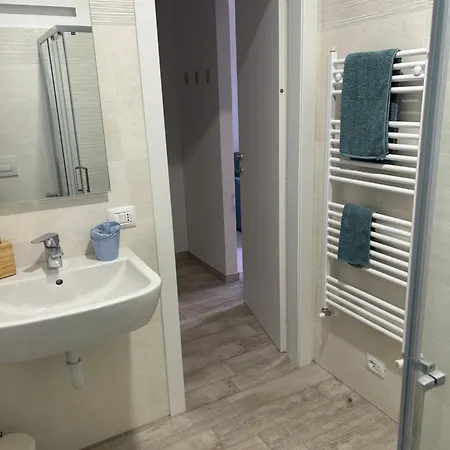Le Di Azzano Vicino All'aeroporto Di Alice E Giorgia Apartment Azzano San Paolo