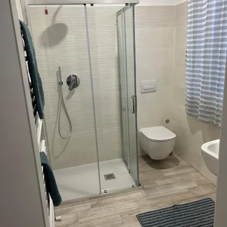 Apartament Le Di Azzano Vicino All'aeroporto Di Alice E Giorgia *